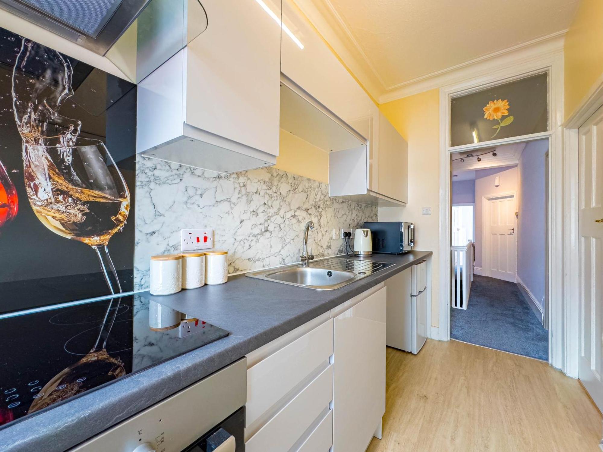 2 Bedroom Apartment Southend-On-Sea Exteriör bild